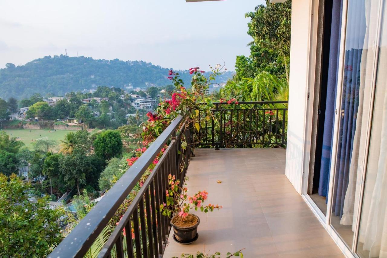 Sky Edge Homestay Kandy Exterior foto